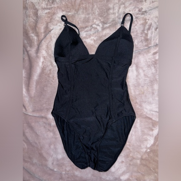 Gottex swimsuit, size 10, black - Picture 1 of 2